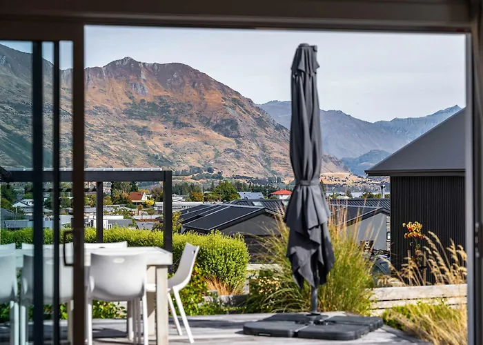 Holiday home Farrant Drive Hideaway With Mountain Views Wanaka