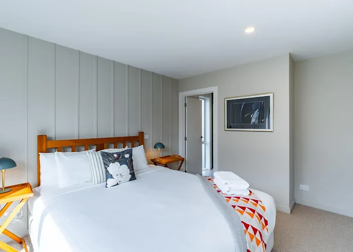 Farrant Drive Hideaway With Mountain Views Holiday home *