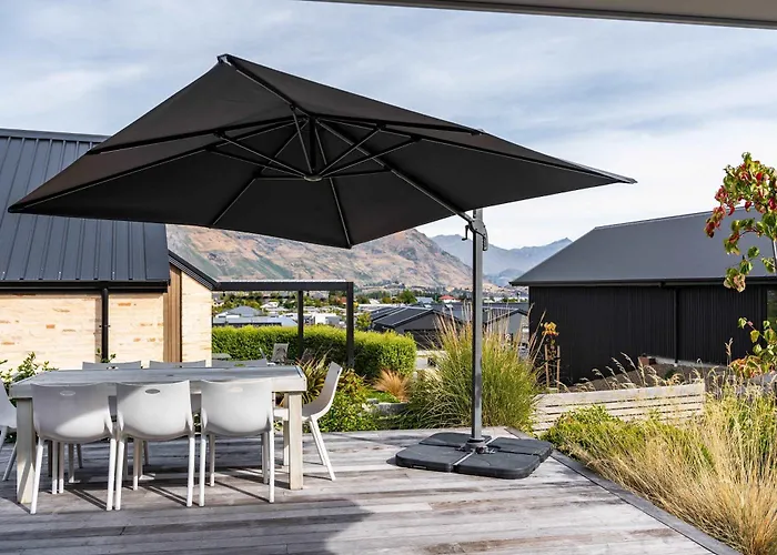 Farrant Drive Hideaway With Mountain Views Holiday home