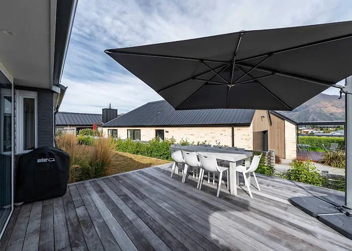 Farrant Drive Hideaway With Mountain Views Wanaka