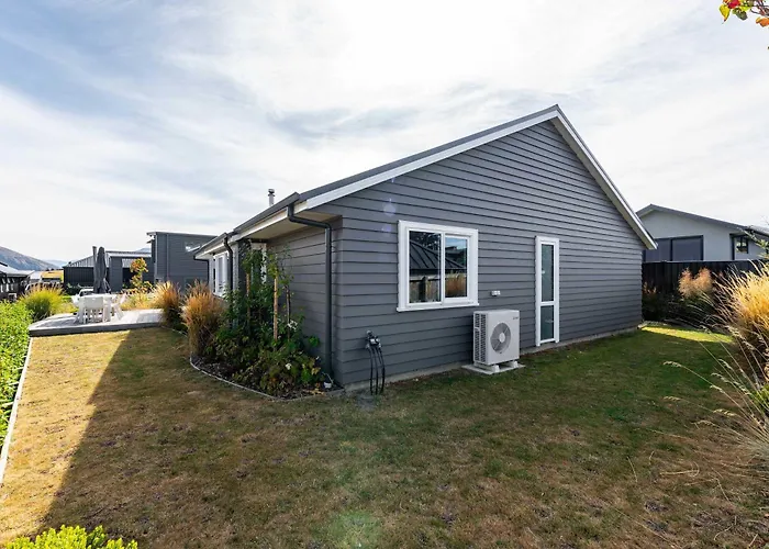 Holiday home Farrant Drive Hideaway With Mountain Views Wanaka
